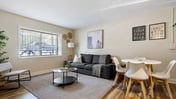 1BR  King East Liberty Apt | Parking