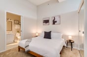 Downtown 1 Bed with Pool Hot Tub