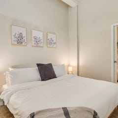 King Bed w/ Pool & Gym, Near Over the Rhine