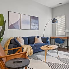 2 Bed Midtown, Accessible, Parking