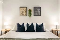 2 Bed |Carew Tower |Walkable - Image 3