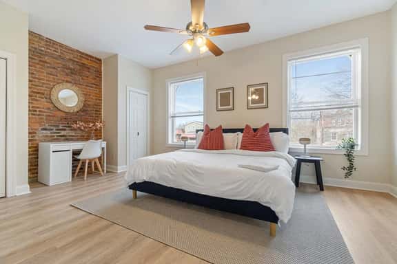 East End Pittsburgh 4 Bedroom Getaway - Image 1
