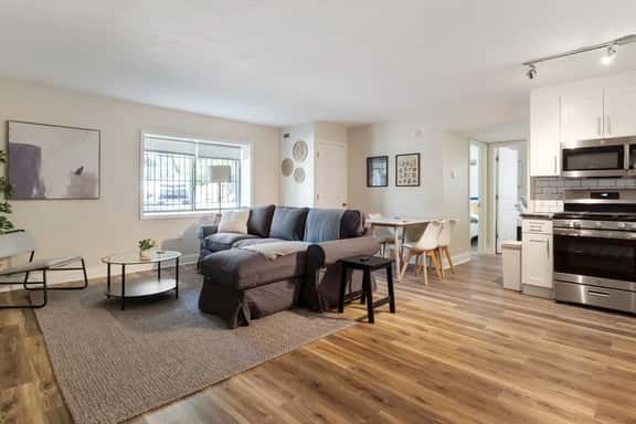 2BR East Liberty ,Walkable, Parking - Image 1