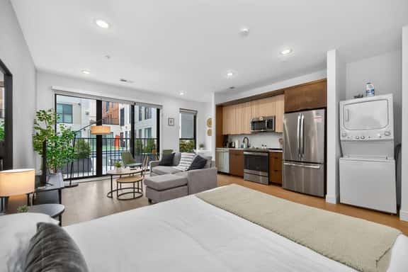 Studio | Pool, Gym, Walk to Casino - Image 1