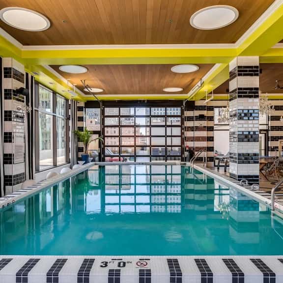 Downtown King w/Rooftop Access | Hot Tub - Image 1