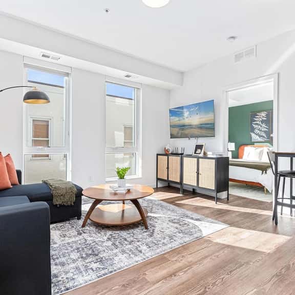 1Bed Apt, Gym | Lowry Hill | Theater - Image 1