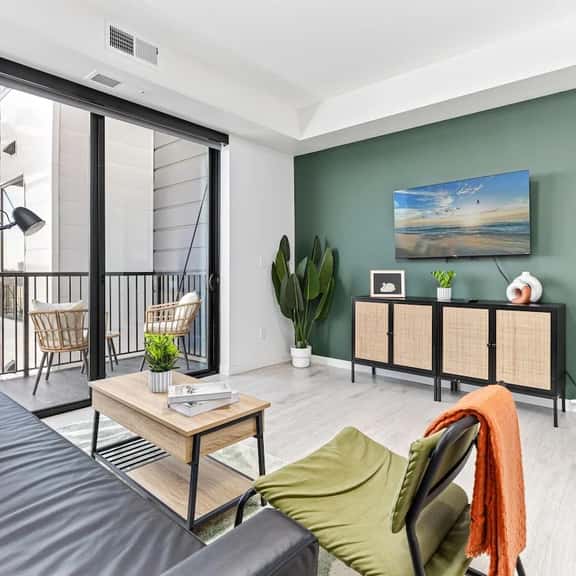 1BR | Lake & Downtown Access, City View - Image 1