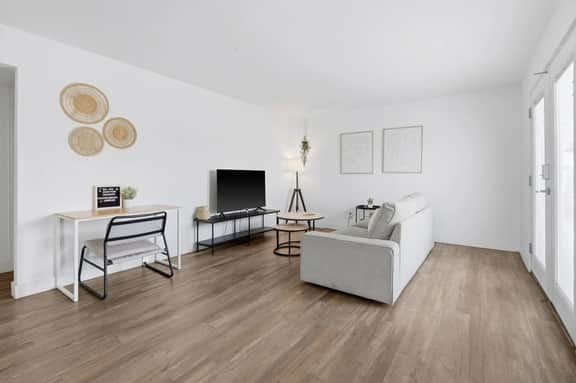 1 King BR | Near State Fair, Parks & Phoenix Zoo - Image 5
